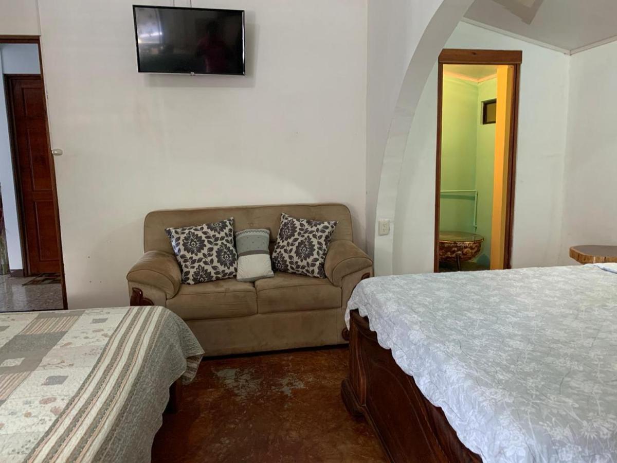 A True B&B Quepos Eksteriør bilde